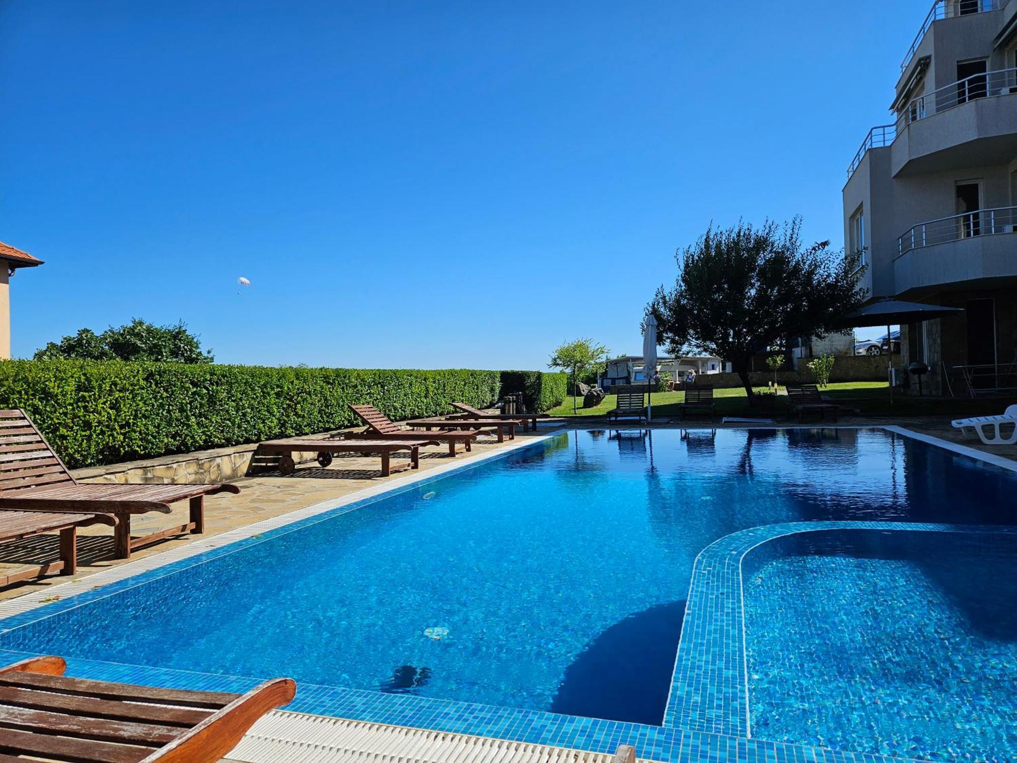 High In The Sky Apartments Sozopol Exterior foto